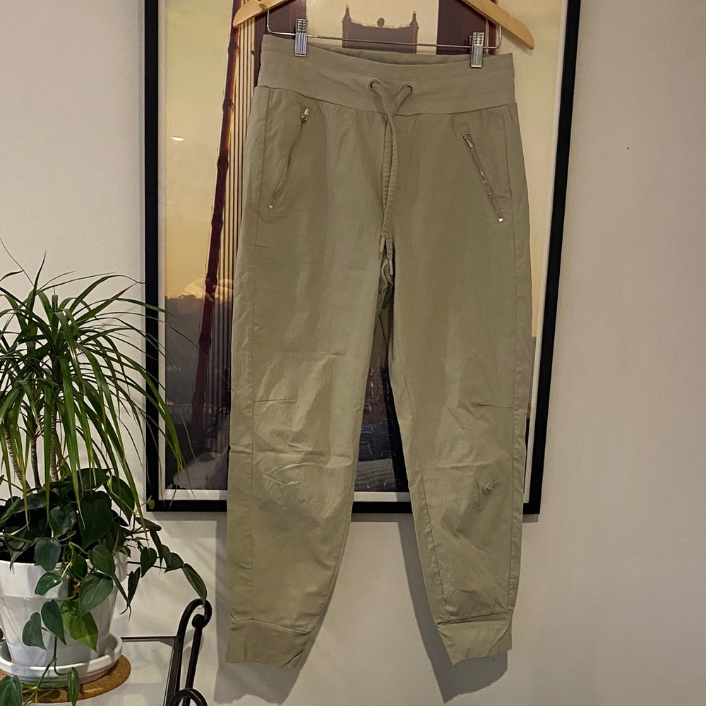 ATHLETA - Picture 4 of 6